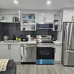 Lovely 2 Bedroom Suite In Calgary