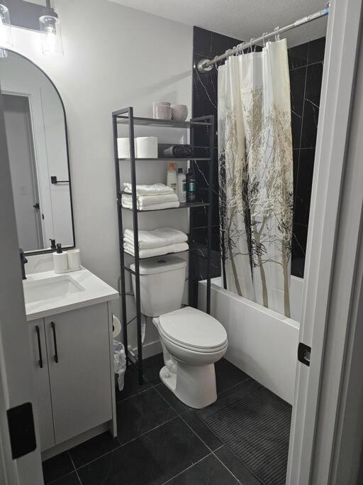 Lovely 2 Bedroom In Calgary