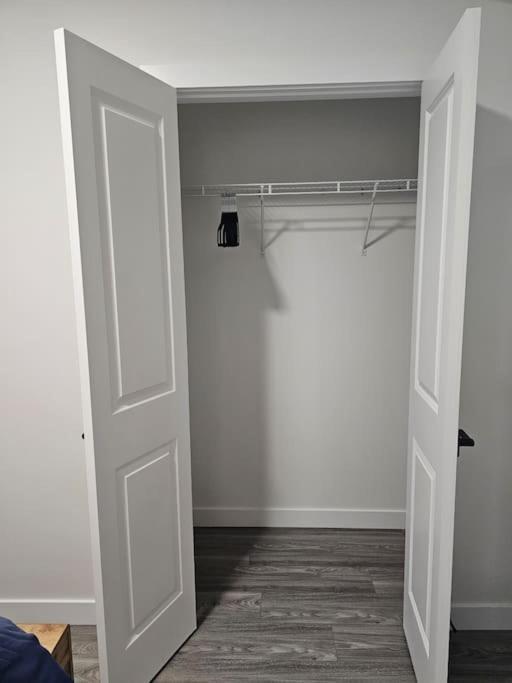 Lovely 2 Bedroom In * Calgary