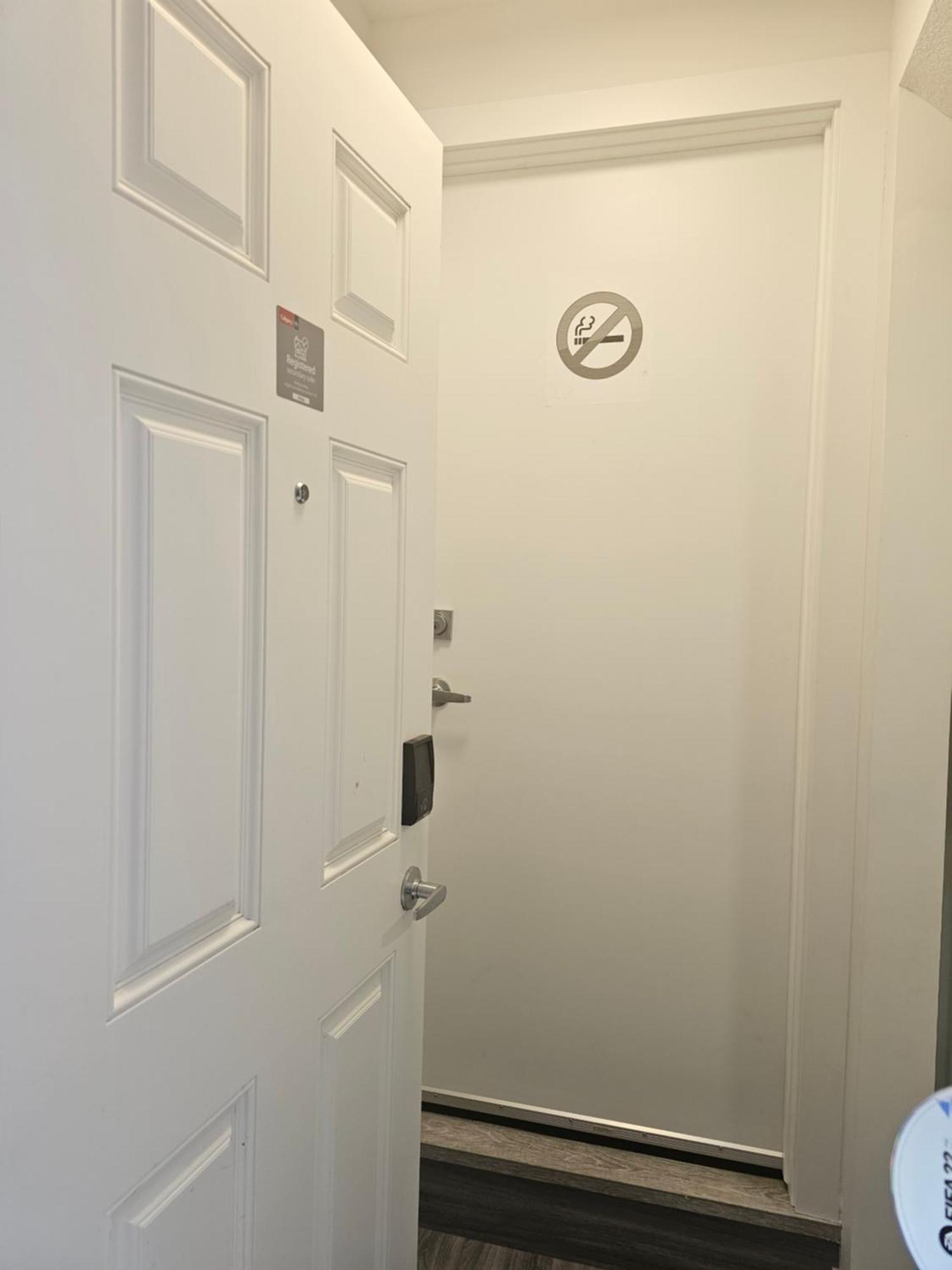 Lovely 2 Bedroom In * Calgary