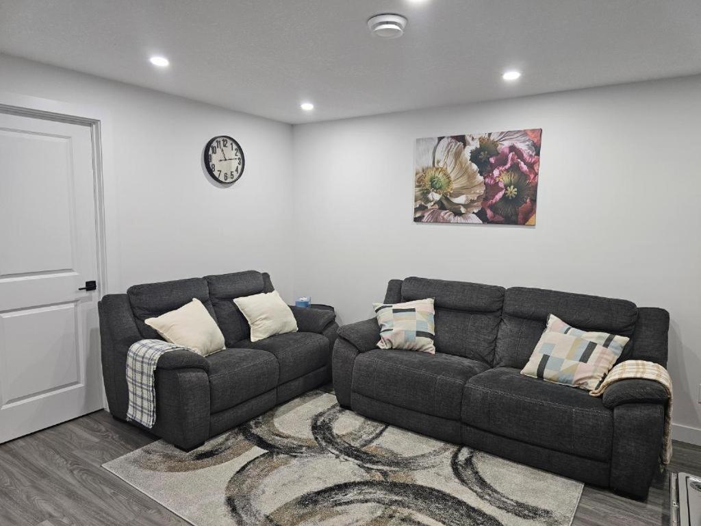 Apartment Lovely 2 Bedroom In Calgary